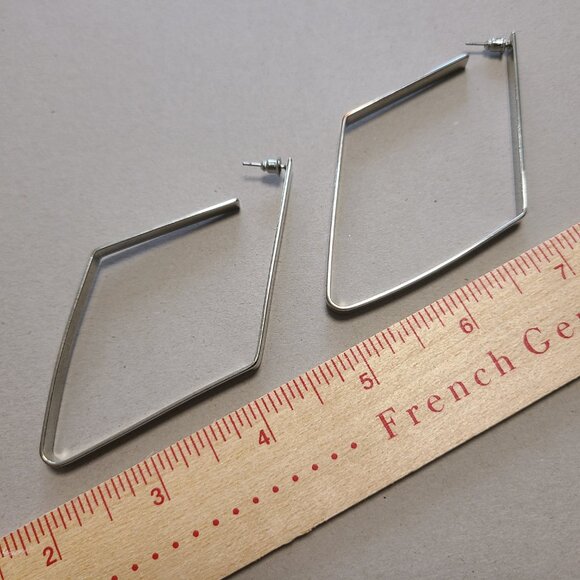 geo hoop earrings - Picture 2 of 3